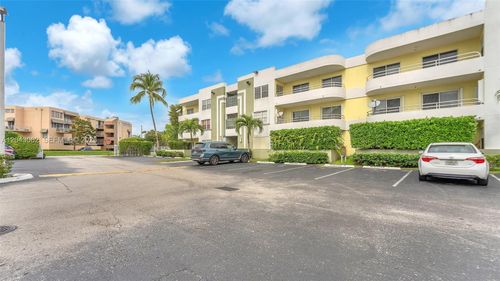 304-10755 Sw 108th Ave, Miami, FL, 33176-8196 | Card Image
