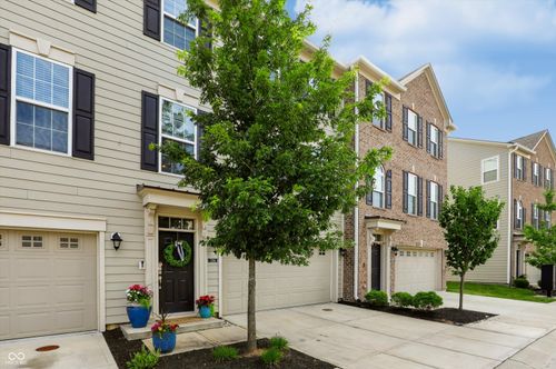 7256 Zanesville Rd, Carmel, IN, 46033-4919 | Card Image