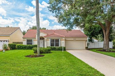 1091 Roble Way, House other with 3 bedrooms, 2 bathrooms and null parking in Palm Beach Gardens FL | Image 1