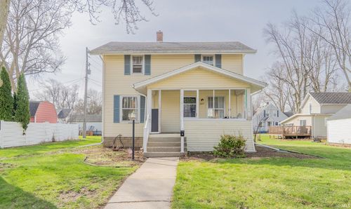 207 E John St, Nappanee, IN, 46550-1329 | Card Image