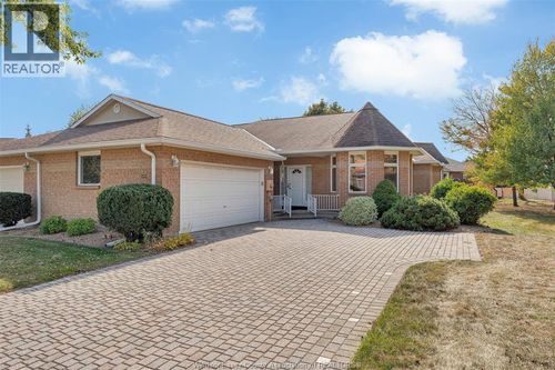 4689 Eagle Cres, Windsor, ON, N9G2N6 | Card Image