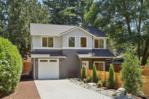 a-11737 38th Ave Ne, Seattle, WA, 98125-5707 | Card Image