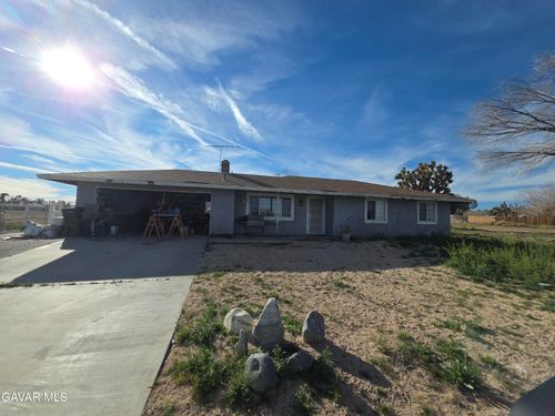 38997 164th St E, Lake Los Angeles, CA, 93591-3413 | Card Image