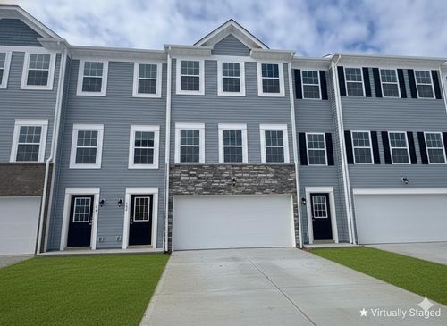 156 Dusky Willow Dr, Etna, OH, 43068-6105 | Card Image