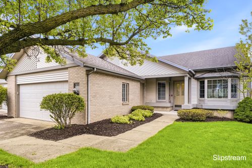 4302 Sabal Pointe Dr Se, Grand Rapids, MI, 49546-8252 | Card Image