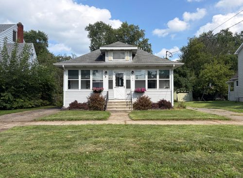 109 N Higby St, Jackson, MI, 49202-4018 | Card Image