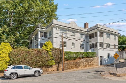 apt-2-72 W End Blvd, Winston-Salem, NC, 27101-1348 | Card Image