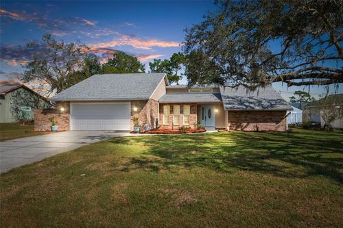 5592 Fairway Dr, Ridge Manor, FL, 33523-8923 | Card Image