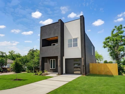 7727 Brownsville Ave, Dallas, TX, 75216-4101 | Card Image