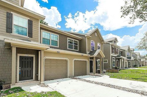 b-61 Woodland Hills Dr, Conroe, TX, 77303-1579 | Card Image