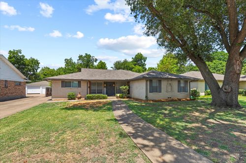 7441 Walling Ln, Dallas, TX, 75231-7337 | Card Image
