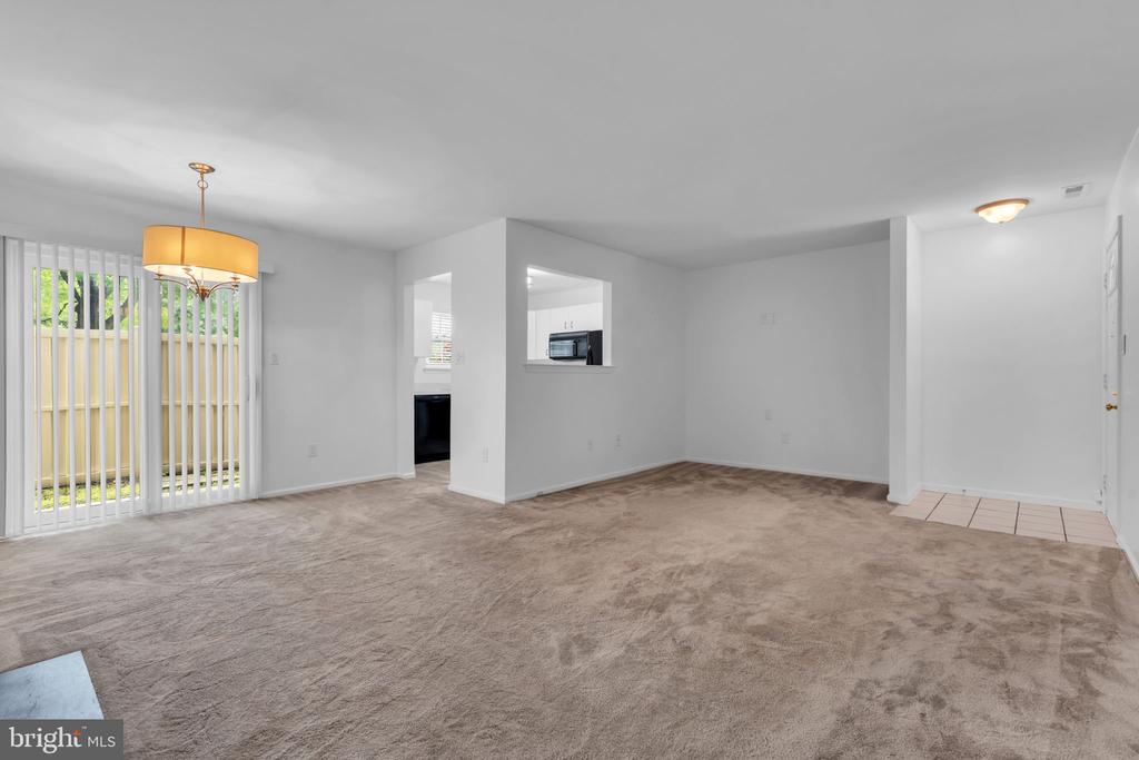 Residential Lease in WOODBURY 2