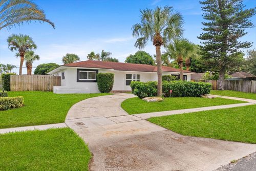 1660 40th St, West Palm Beach, FL, 33407-3640 | Card Image