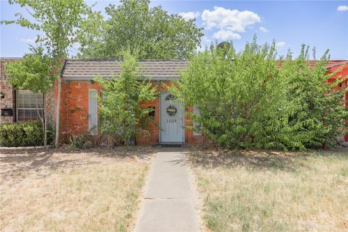 1604 Leona Drive, College Station, TX, 77840 | Card Image