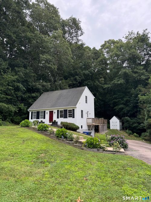 16 Norman Dr, Gales Ferry, CT, 06335-1516 | Card Image