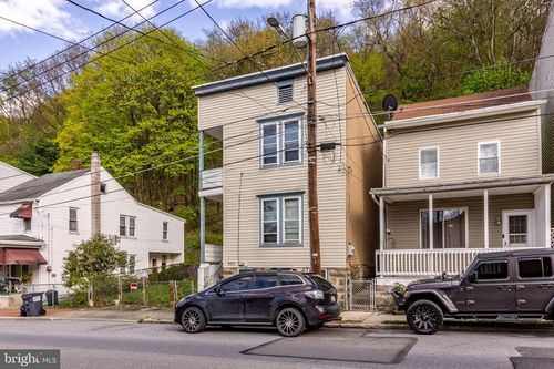 620 W Bacon St, POTTSVILLE, PA, 17901-3919 | Card Image