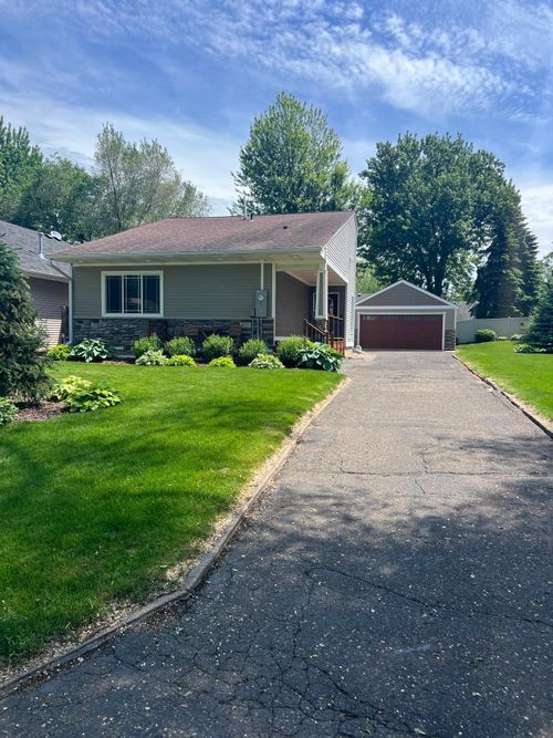 3929 Fordham Dr Ne, Saint Anthony, MN, 55421-4334 | Card Image