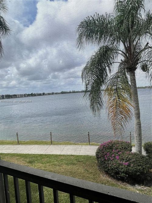 203-110 Lake Emerald Dr, Oakland Park, FL, 33309-6231 | Card Image