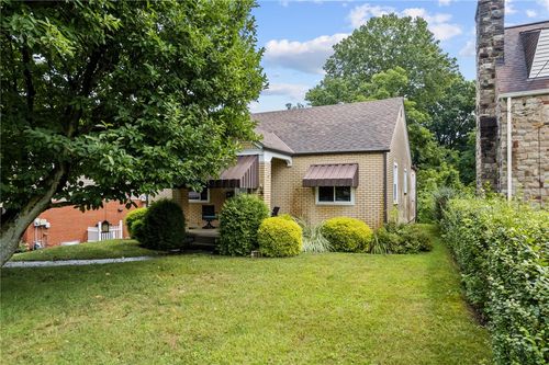 1069 Harding St, Bridgeville, PA, 15017-2226 | Card Image