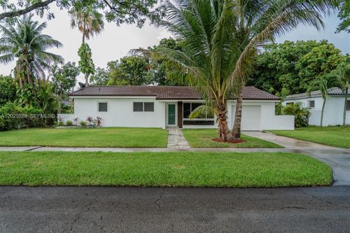 1-220 Nw 112th Ter, Miami Shores, FL, 33168-3332 | Card Image