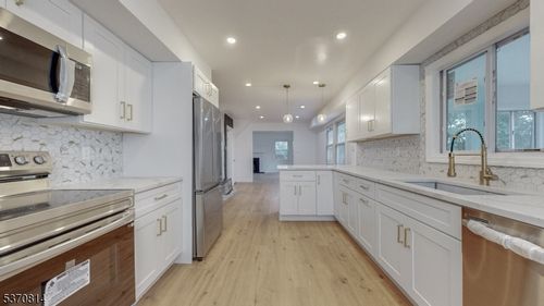 47 Tower Ln, Willingboro, NJ, 08046-4122 | Card Image