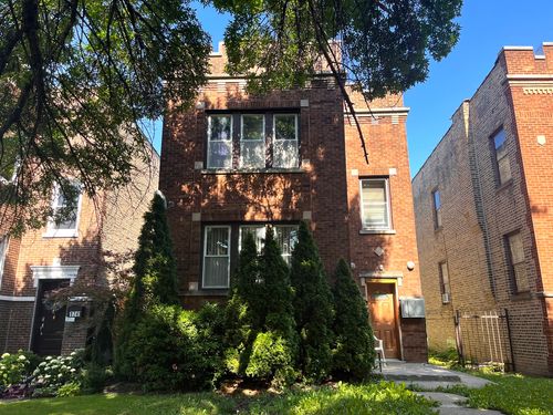1737 N Austin Ave, Chicago, IL, 60639-4162 | Card Image