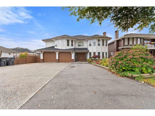 {{alt}} | Card Image