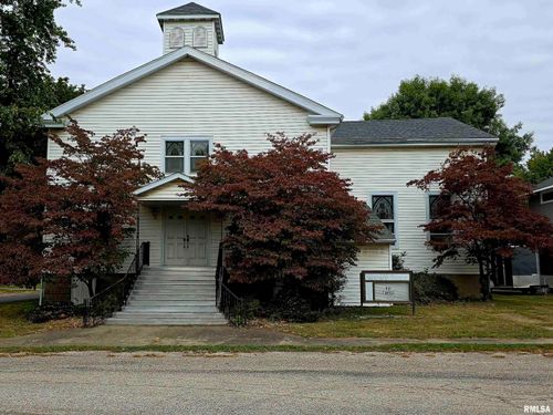 301 N Gillett St, Elkhart, IL, 62634 | Card Image