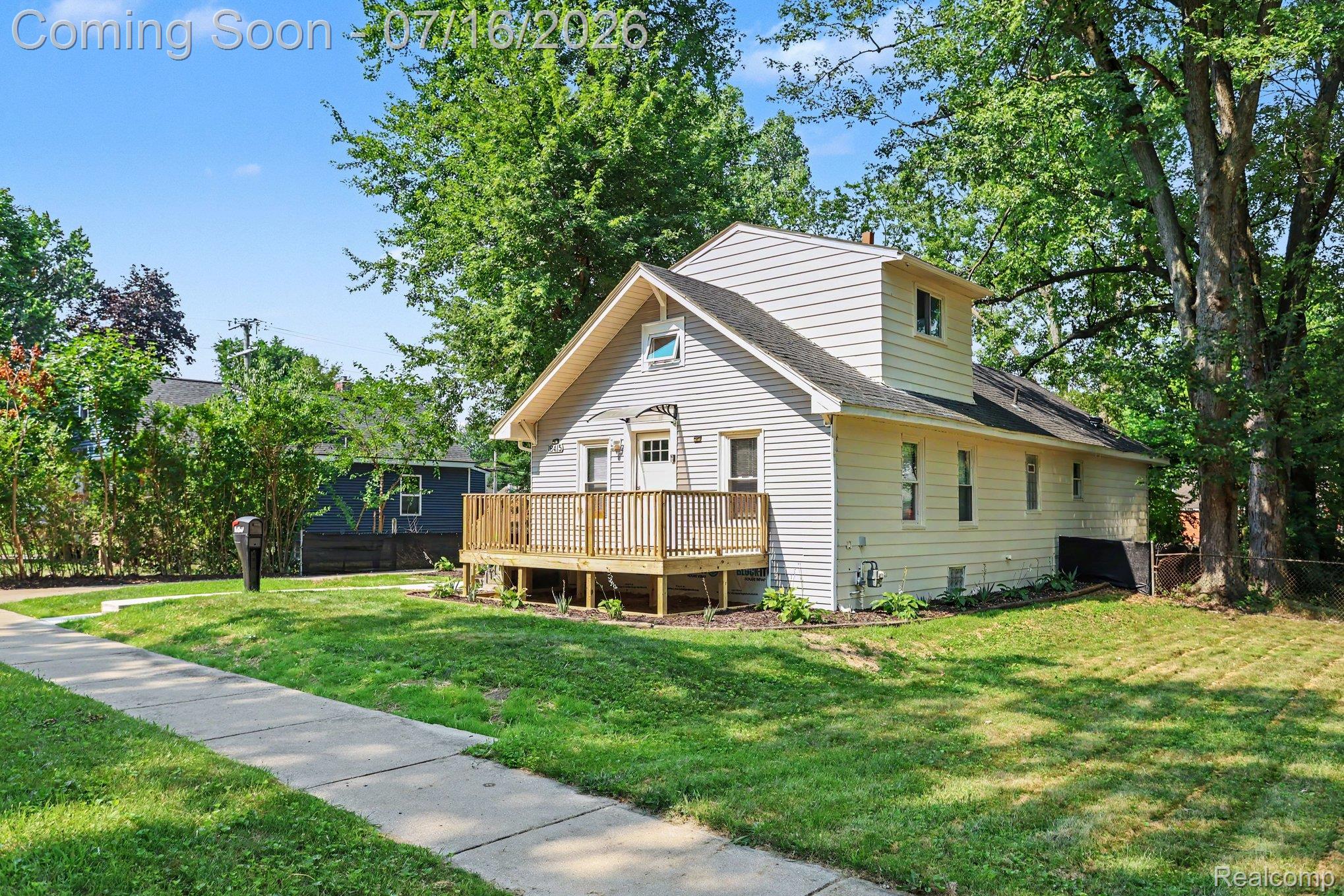 Residential in Redford Charter Township 4