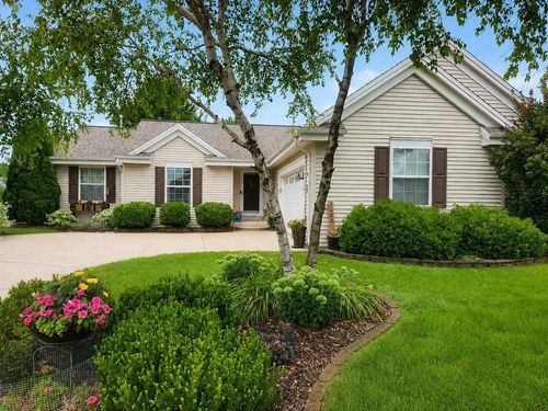 3608 Rivers Crossing Drive, Waukesha, WI, 53189 | Card Image