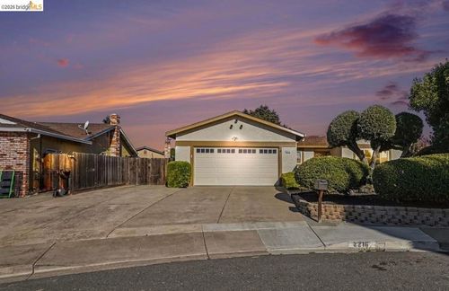 2216 Nido Ct, Antioch, CA, 94509-5826 | Card Image
