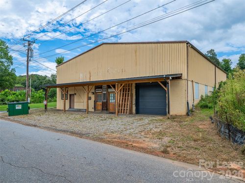 39 Brookside Cir, Candler, NC, 28715-9208 | Card Image