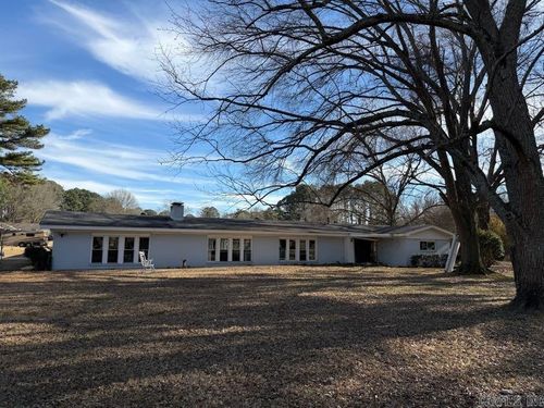 1 Woodland Dr, Jacksonville, AR, 72076-2558 | Card Image