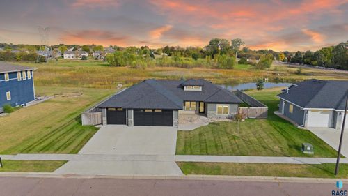 508 S Sunshine Ave, Brandon, SD, 57005-1646 | Card Image