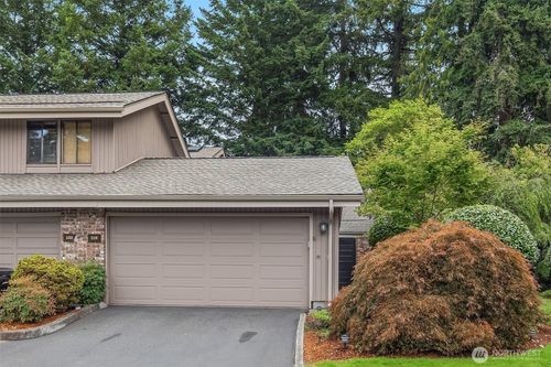 118 143rd Pl Ne, Bellevue, WA, 98007-6920 | Card Image