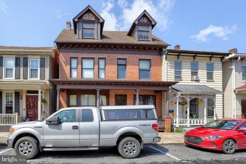 56 S 2nd St, NEWPORT, PA, 17074-1401 | Card Image