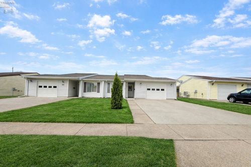 418 Brinker St, Bellevue, OH, 44811-1509 | Card Image