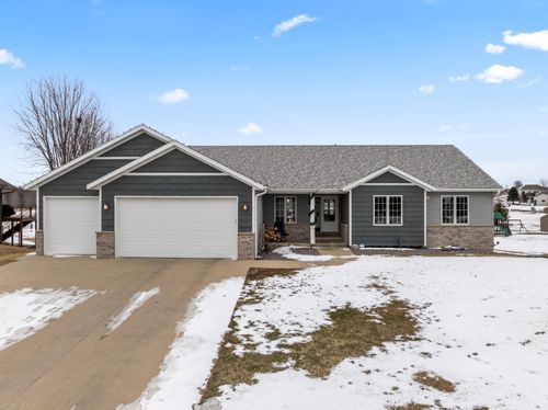 701 Carnoustie Pl Se, Pine Island, MN, 55963-8629 | Card Image