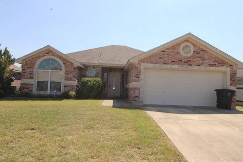 3610 Armstrong County Ct, Killeen, TX, 76549-3946 | Card Image