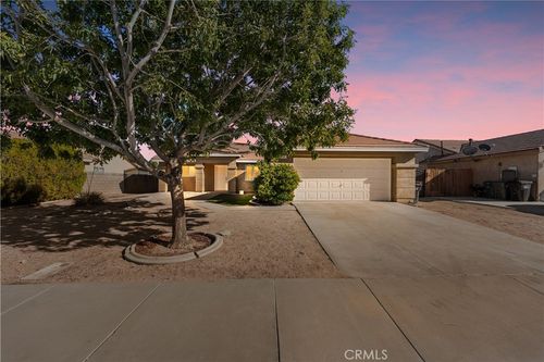 44238 Encanto Way, Lancaster, CA, 93536-7547 | Card Image