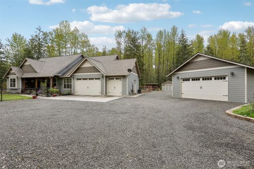 230 Riley Ct, Toutle, WA, 98649-4401 | Card Image