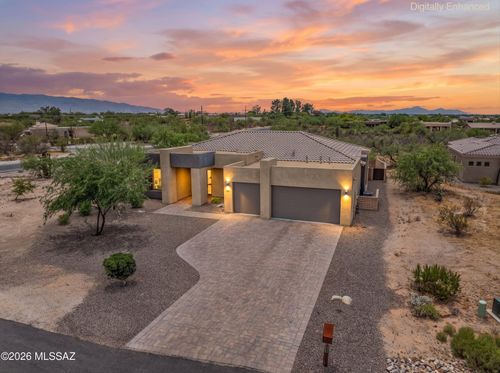 8882 E Placita Rio De Vidrio, Tucson, AZ, 85749-0014 | Card Image