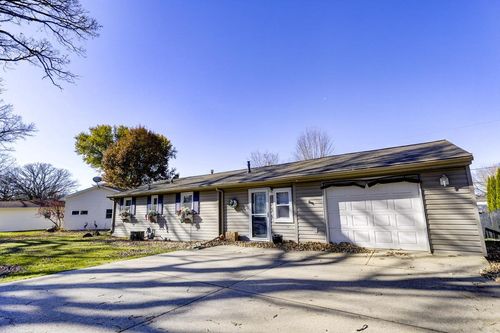 N381 Pottawatomi Trl, Milton, WI, 53563-9501 | Card Image