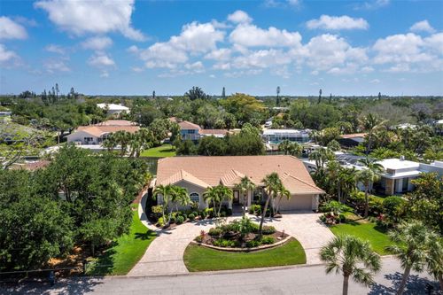 819 Paradise Way, SARASOTA, FL, 34242-1826 | Card Image
