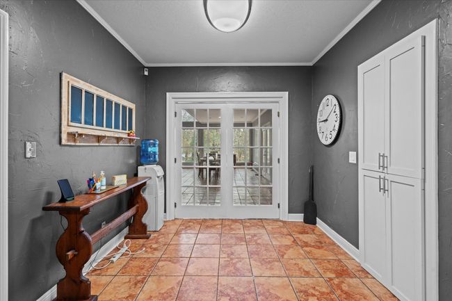 Sunroom entrance | Image 19