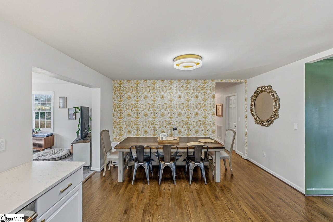 Residential in Taylors 5
