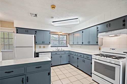 4310 Ebbtide Dr, Houston, TX, 77045-4218 | Card Image