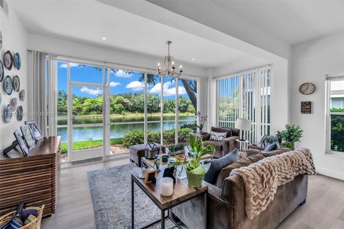 5130 Cobble Creek Ct, NAPLES, FL, 34110-2322 | Card Image