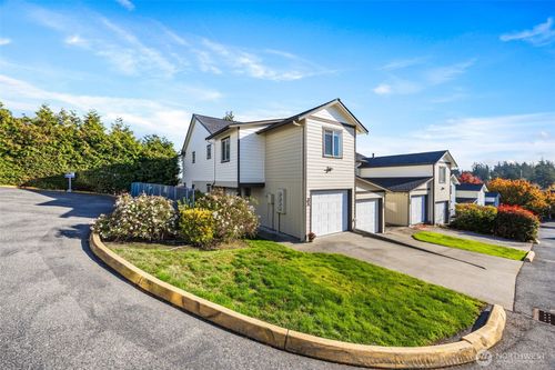 apt-j1-30875 State Route 20, Oak Harbor, WA, 98277-7588 | Card Image