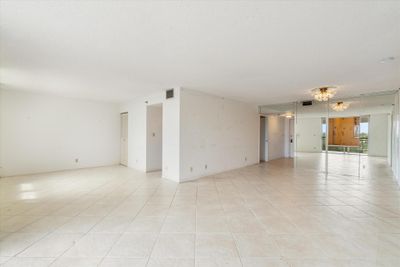 PH-29 - 5340 Nw 2nd Avenue, Condo with 2 bedrooms, 2 bathrooms and null parking in Boca Raton FL | Image 3